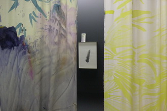 Kunstraum-unten: Marx / Musehold Rauminstallation